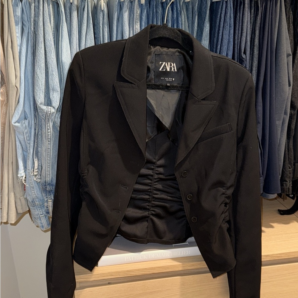 Zara Women's Elegant Black Suit Jacket